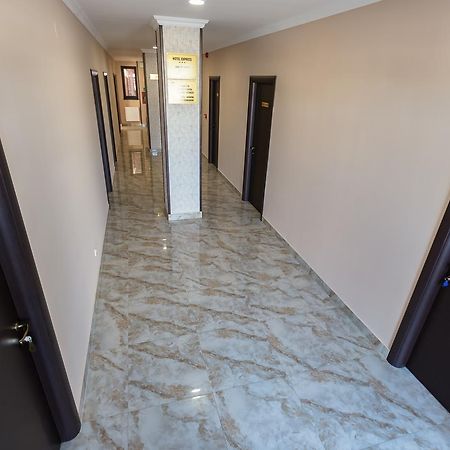Express Residence Brăila Eksteriør billede